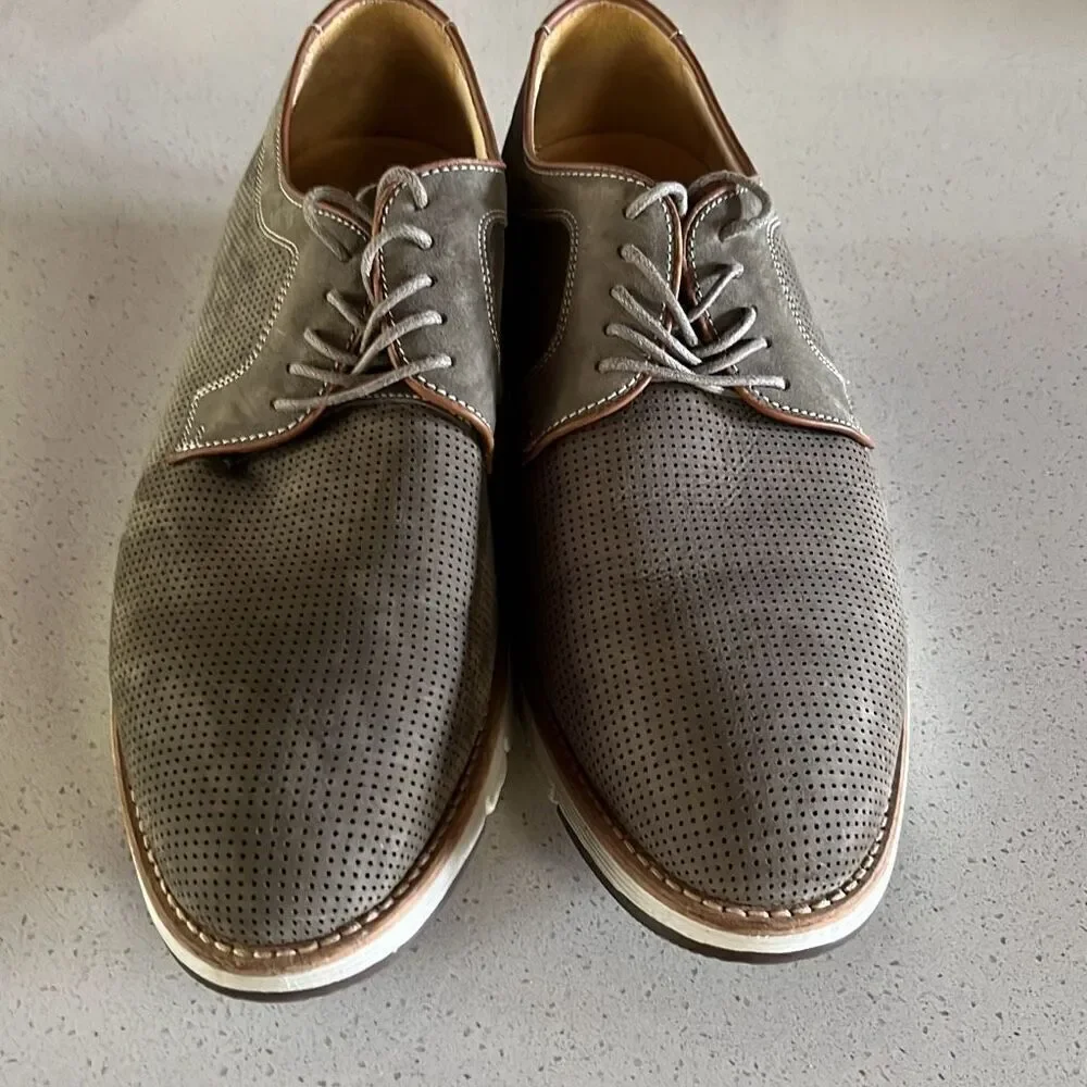Johnston & Murphy 243109 MS50 VAUGHN PERF MENS SHOE 10 M TITANIUM NUBUCK LACE